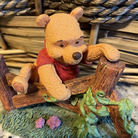 Disney Simply Pooh RETIRED “Small Steps Make Grand Adventures” Figurine - Picture 4 of 8